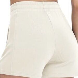 Baleaf‎ High Waist Cream Athleisure Shorts Size L
